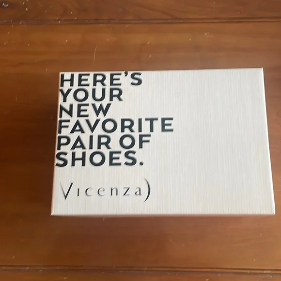 EUC- Anthropologie -Vicenza Square Toe Black and White Loafer size 39 - Picture 5 of 6